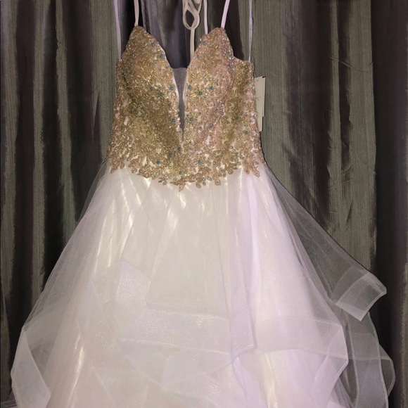 Long Formal Dress - Picture 2 of 4